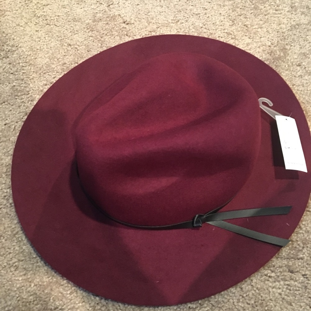 Maroon hat - Picture 3 of 3